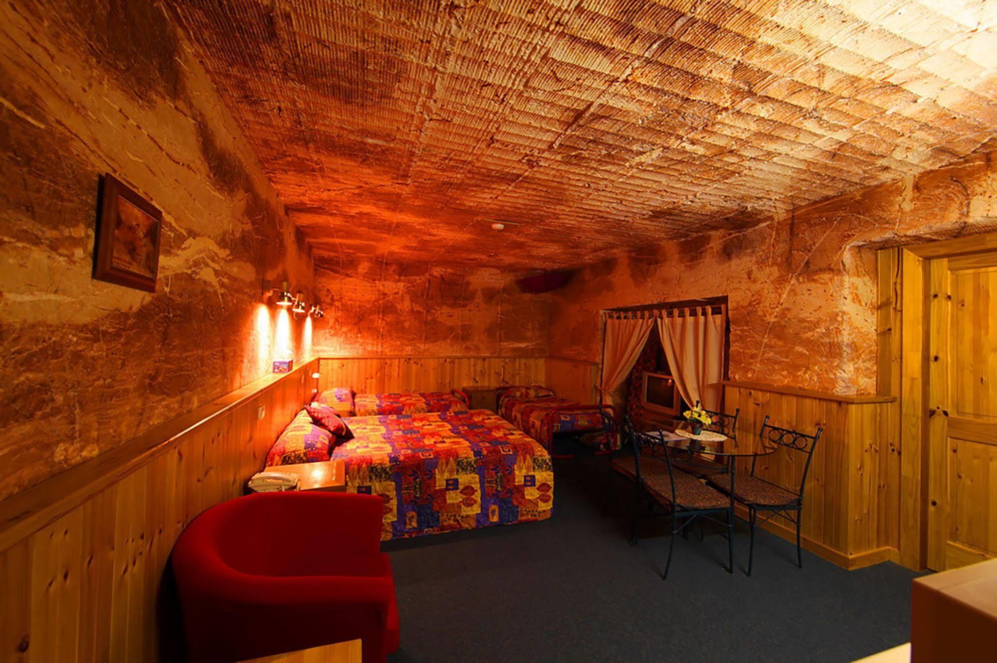 Coober Pedy Experience Motel Exterior photo